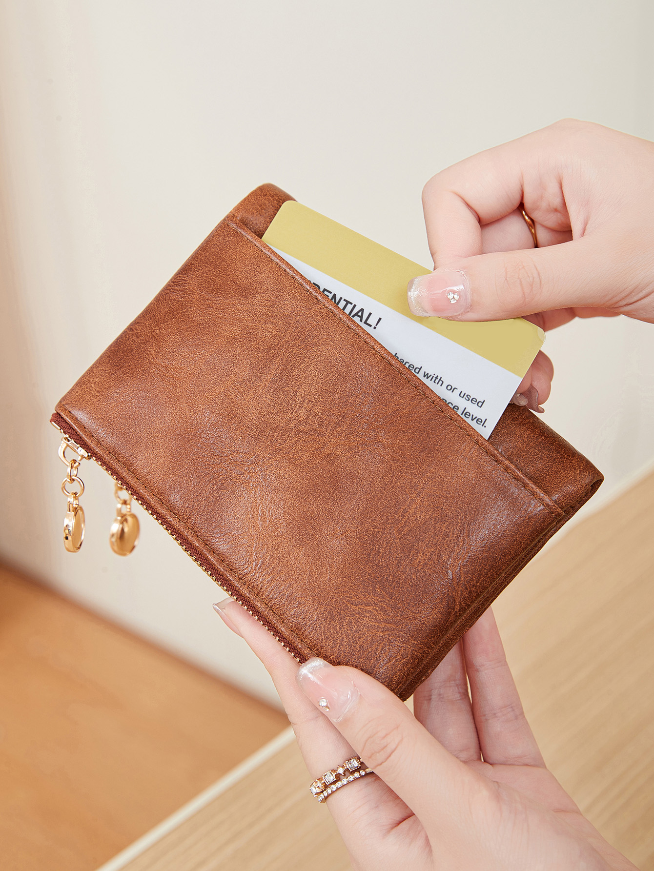 Minimalist Women's Wallet Shor – обзор и цена Card Top Loader